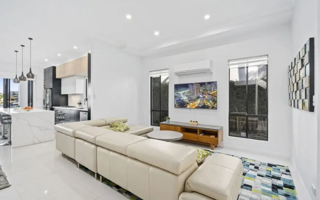 Villa Paradiso Holiday Home