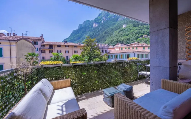 Riva Dante Apartment