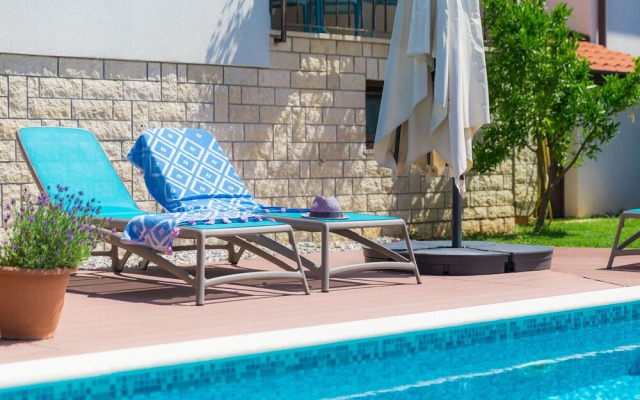 Marina Rogovi i in Rogovi i