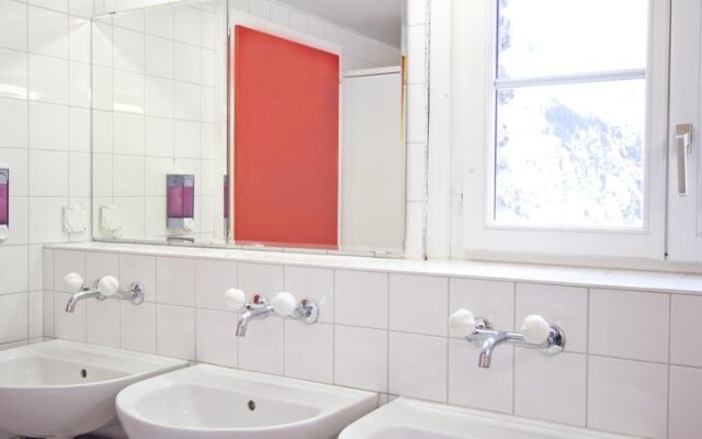 Mountain Hostel Gimmelwald