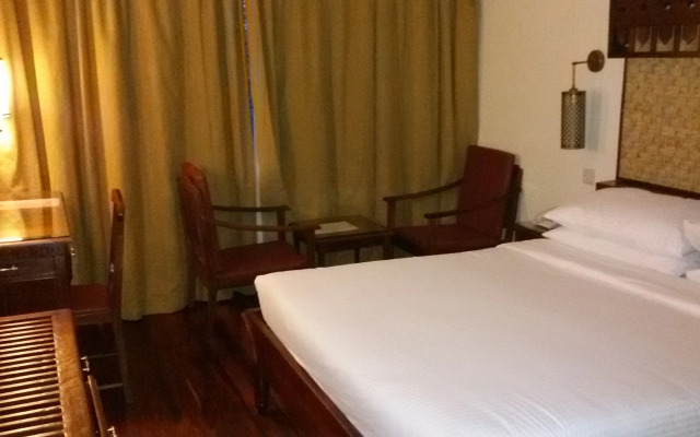 Lobo Wildlife Lodge