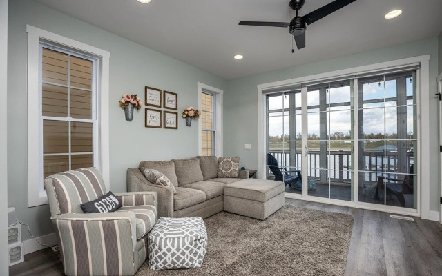 Hook, Wine, & Sinker