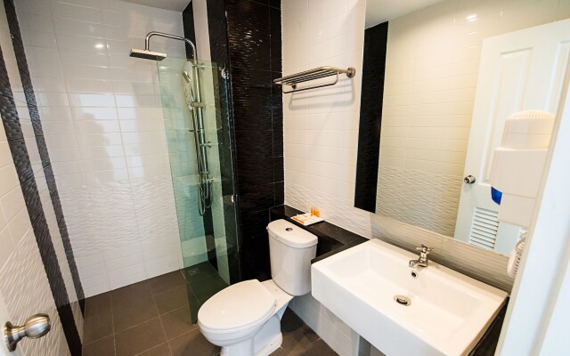 B2 Mae Sot Premier Hotel