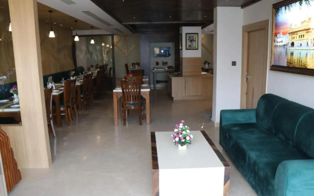 Hotel Mayra Grand By Mayra Group Of Hotels