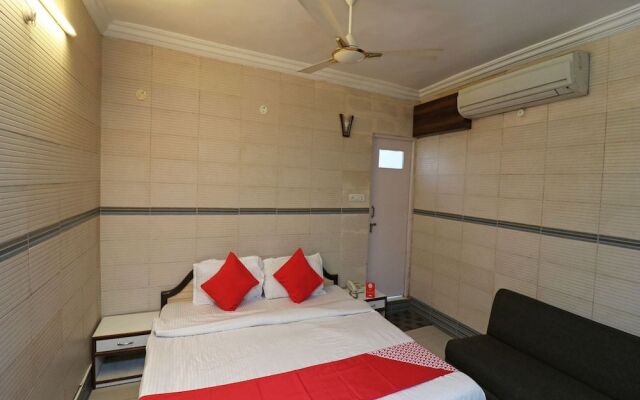 OYO 3672 Hotel Ganpati