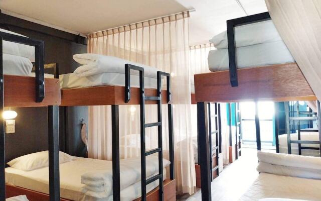 W168 Hostel