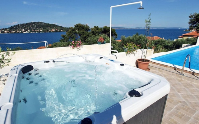 Denko - With Pool - SA6