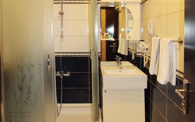 Balin Hotel - Special Class