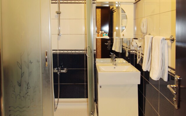 Balin Hotel - Special Class