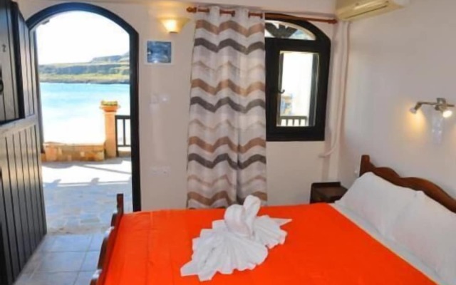Coral Rooms