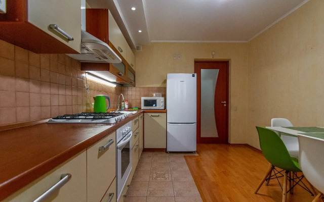 Krylia Apartment Bureau on Athlete Valerian Sokolov Street 6