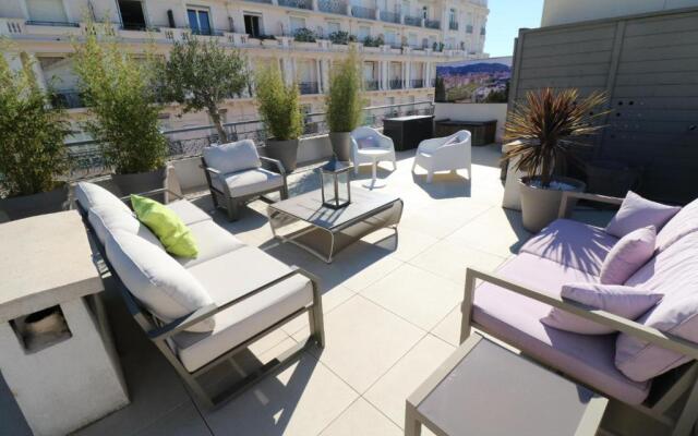 Fantastic Penthouse 3 Bedroom Croisette 406