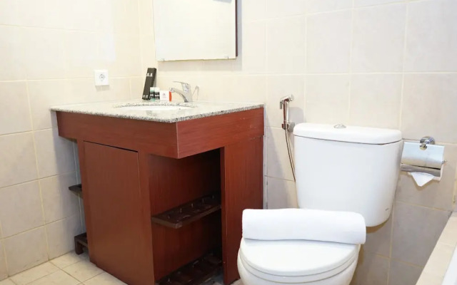 Comfy 1BR Queen Bed Ancol Marina Apartment near Dufan