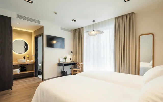 Hotel Sercotel EsteOeste