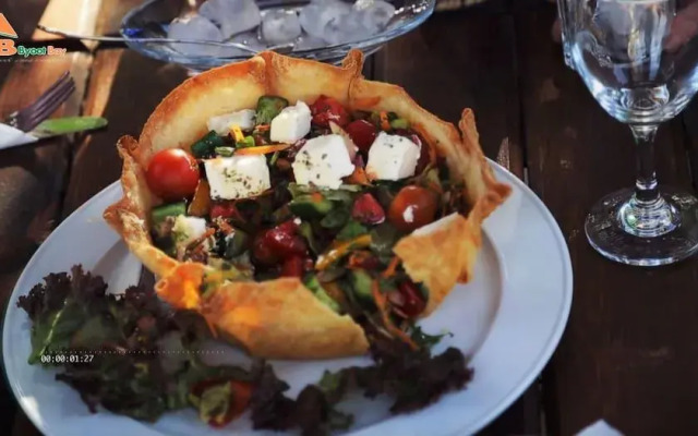 Byoot Bay Hotel & Resort