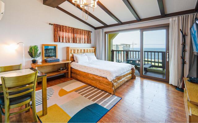 Jeju New HaeAn PungGyeong Pension