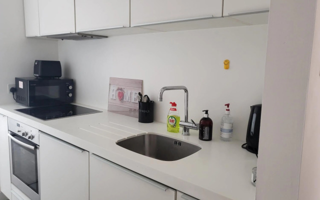 Cityscape Apartment in Birmingham with Self Checkin