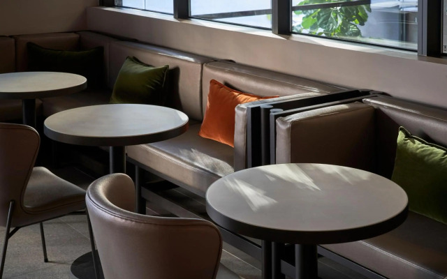 Courtyard By Marriott Melbourne Flagstaff Gardens