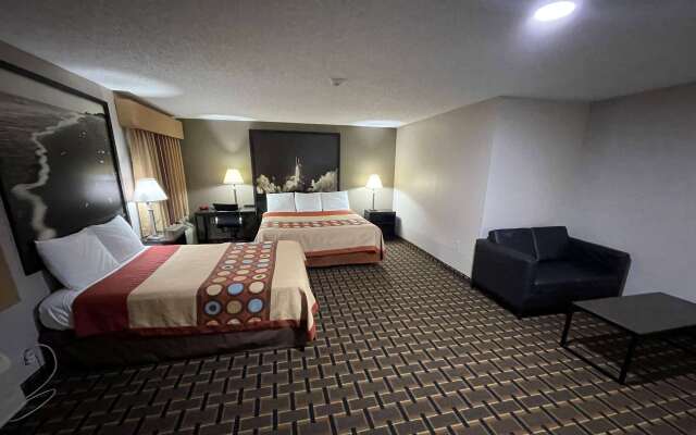 Super 8 by Wyndham League City/Kemah Area
