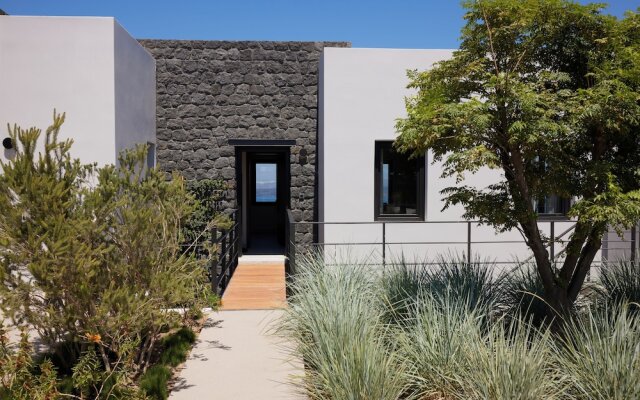 Aernia Suites