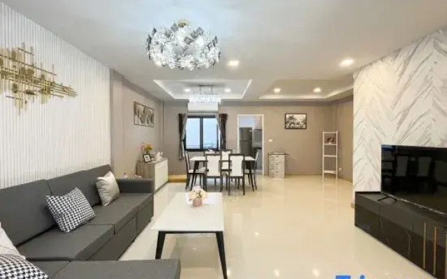 Pattaya Venice Townhouse 3 Bedroom Pool Villa【Near the Floating Market + supermarket at the door 】