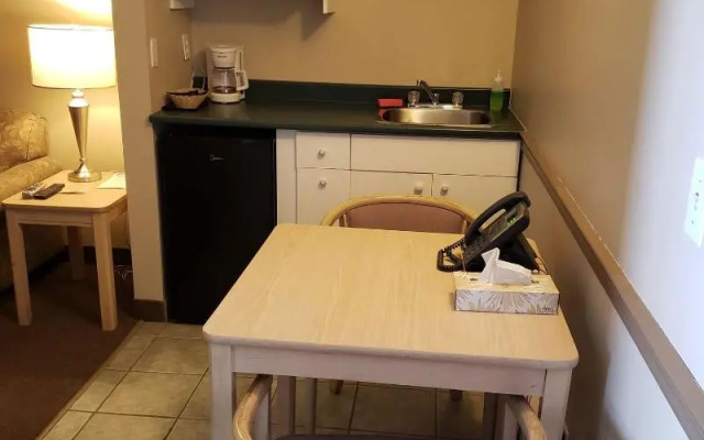 Shemron Suites Hotel