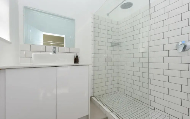 Illovo Mews 210