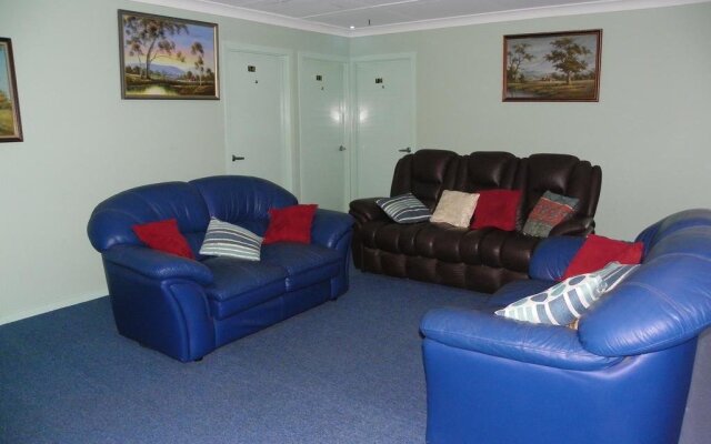 Mick's Accommodation Club