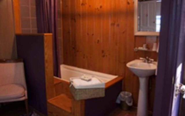 Black Mountain Inn