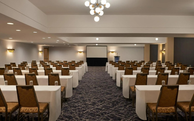 Sheraton Ottawa Hotel