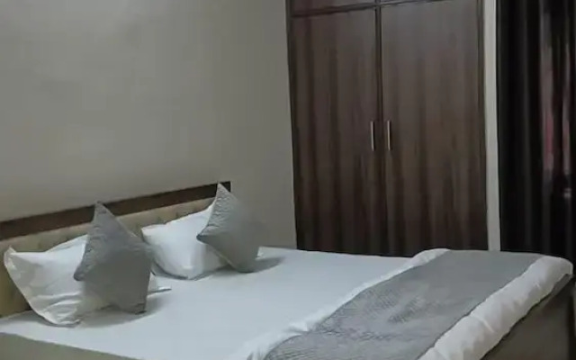 Moon Land Hotel