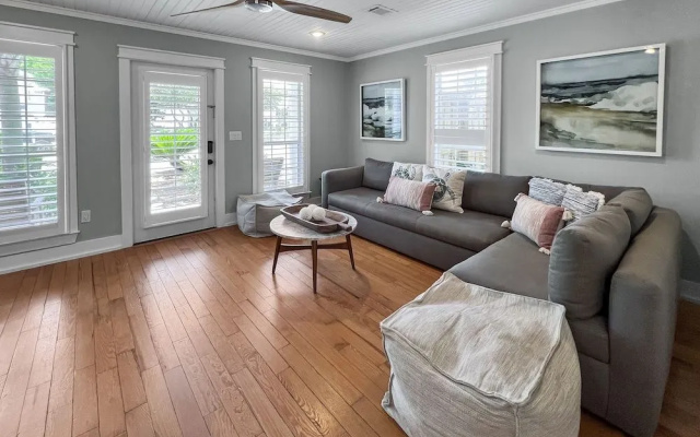 Sandy Toes 2 Bedroom Home by RedAwning