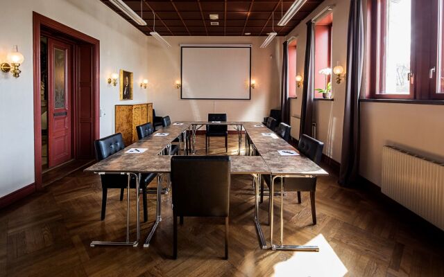 Home Hotel Christian IV