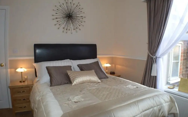 Diadem Hotel - Formerly The Shrewsbury Guest House