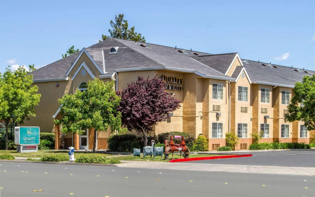 Quality Inn & Suites