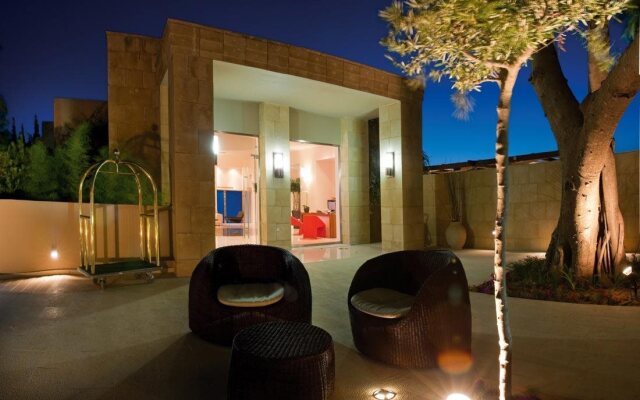 Amathus Elite Suites(Ixia)