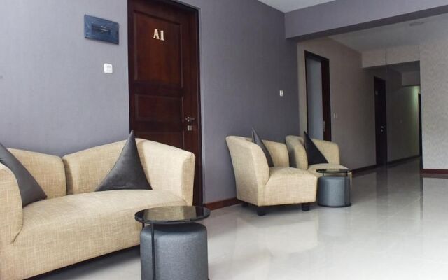 Reddoorz Plus Near Stasiun Tvri Surabaya