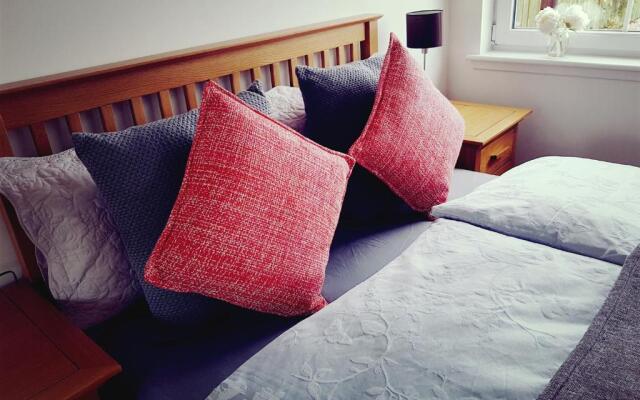 Yvi's 2Bedroom 2Bathroom Apartment