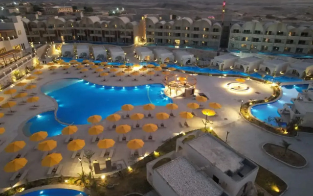 Utopia Blue Resort