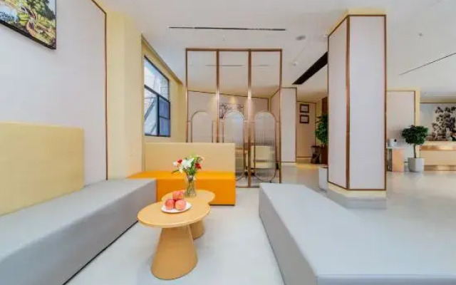Vienna 3 Best Hotel (Huanggang Tuanfeng Desheng)