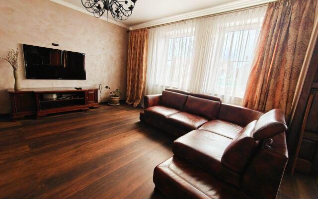 Booking39 on Leni Golikova Street