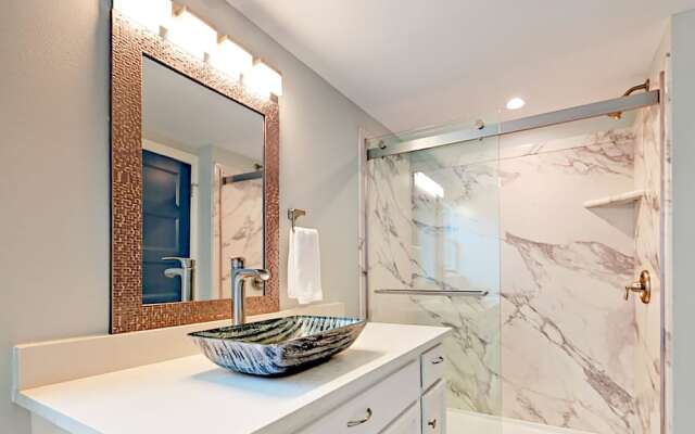 Los Escondidos - 2 Br Home