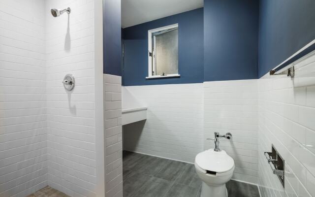 Lamartine Chelsea – Hostel