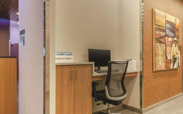 Fairfield Inn & Suites by Marriott Kansas City Shawnee