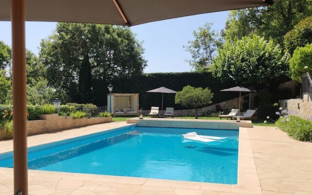 Loup Castel Boutique Hotel B&B