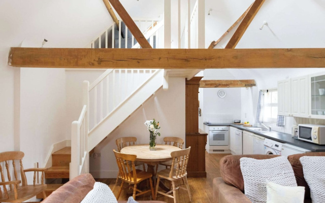 The Dairy - Spacious 3 bed Barn in Sidlesham