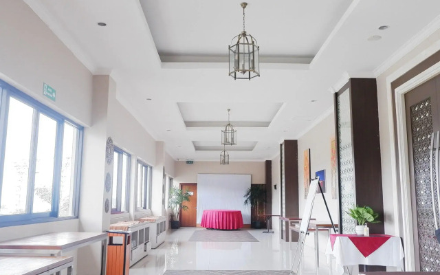 The Green Peak, ARTOTEL Curated
