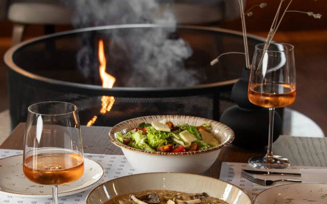 Unedo All Seasons Hotel