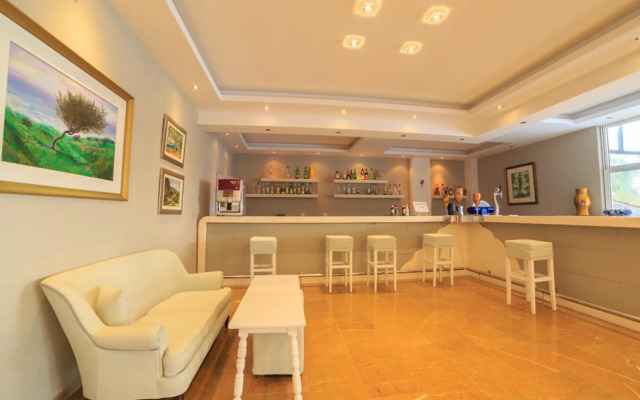 Elea Beach Hotel