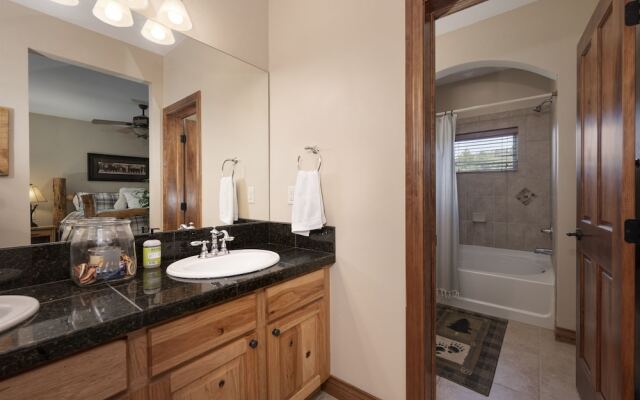 Telemark 4 Bedroom Townhouse by RedAwning